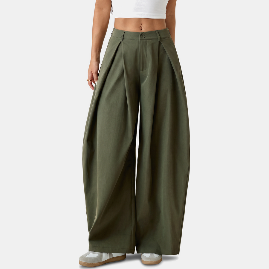 Women's Low Rise Wide Leg Pleated Trousers