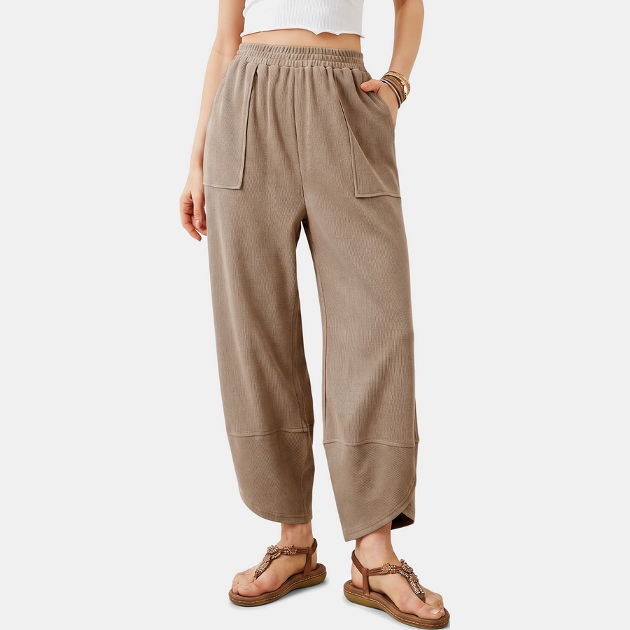 Women's Wide Leg Ribbed Knit Cropped Trousers with Patch Pockets