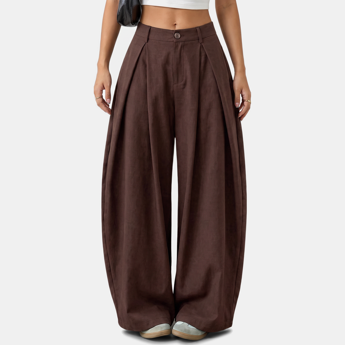 Women's Low Rise Wide Leg Pleated Trousers
