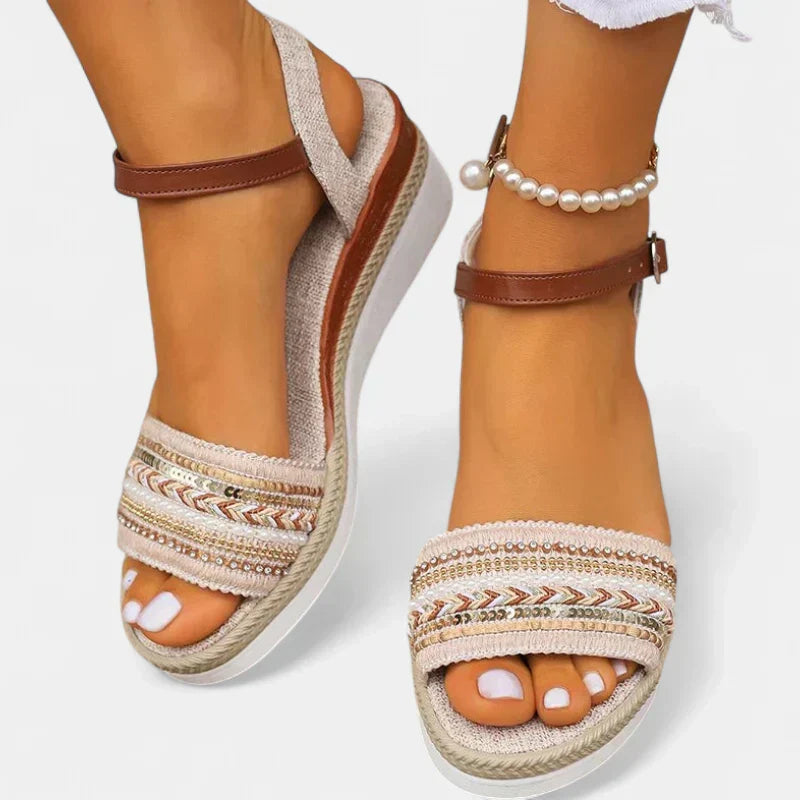 RAELYNN | Chic Comfort Sandals